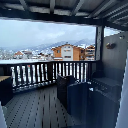 Adler By Jara * كابرون