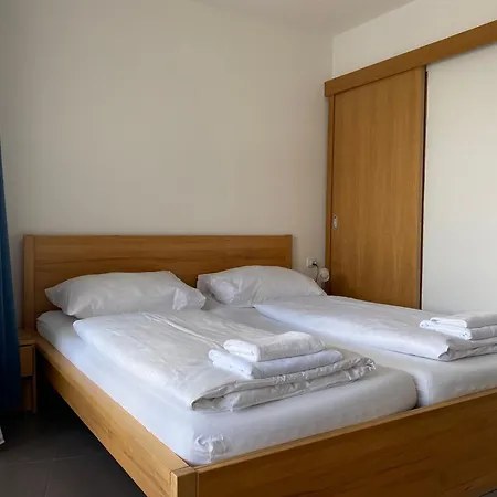 Adler By Jara كابرون