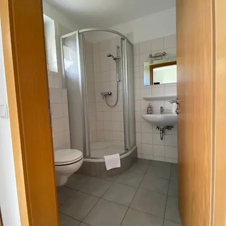 Adler By Jara * كابرون